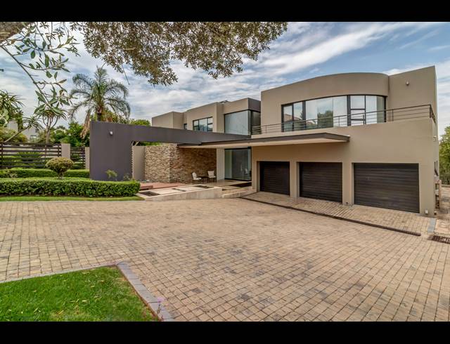 6 BEDROOM HOUSE FOR SALE IN DAINFERN VALLEY ESTATE